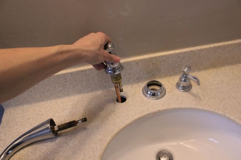 Removing tap handle