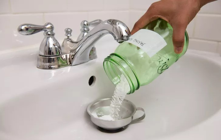 Boiling water flush